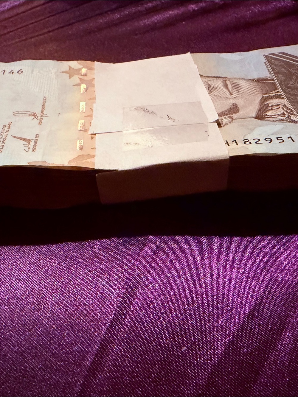 100 Pieces 1 Millon Venezuelan Bolivars - Picture 2 of 3